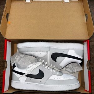 Nike Court Vision Low